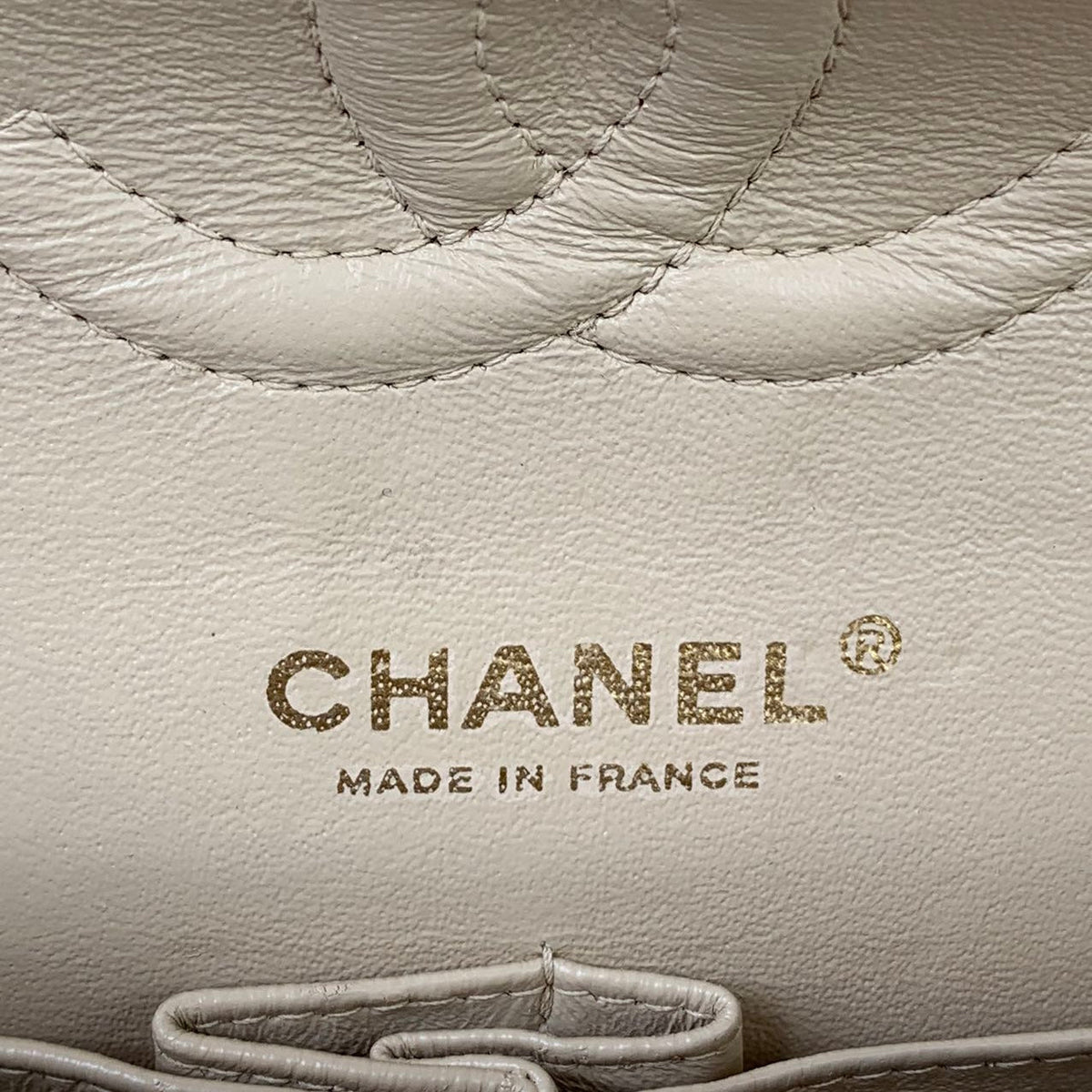 Classic Double Flap Caviar Medium Beige GHW