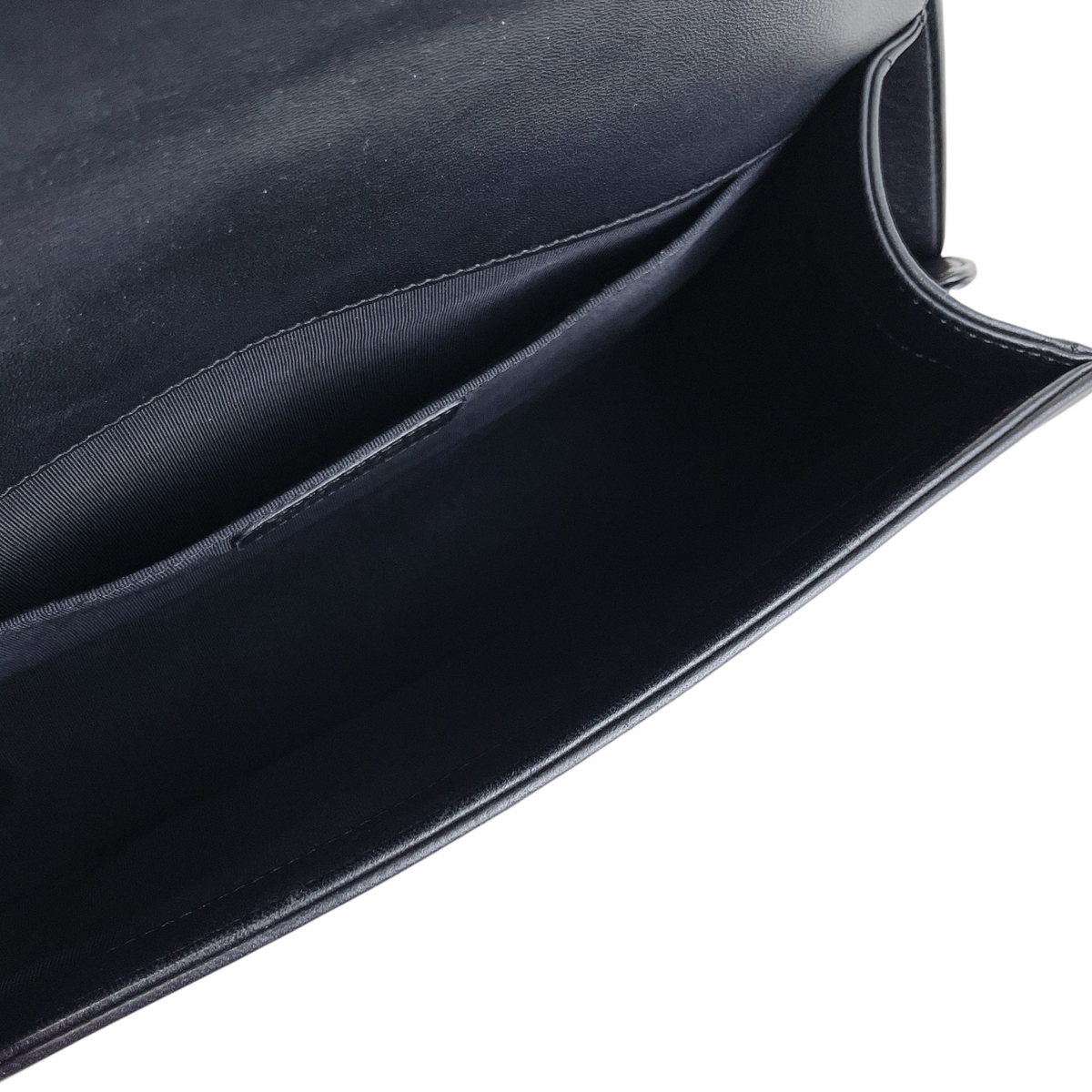 Boy Old Medium Calfskin Black GHW