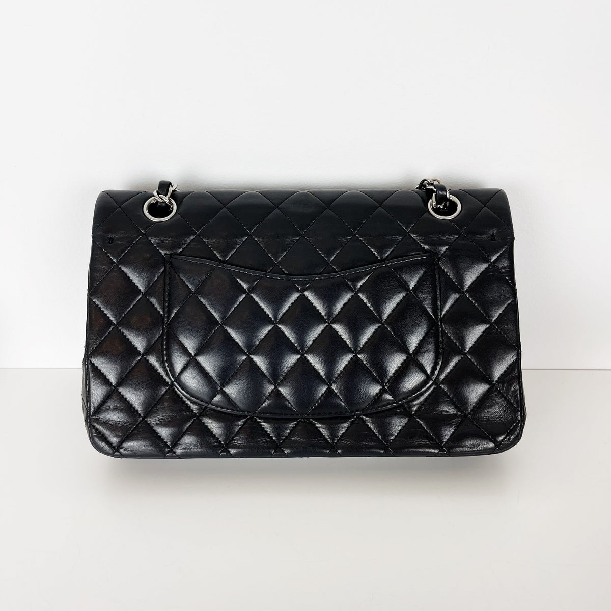 Classic Flap Medium Lambskin Black SHW