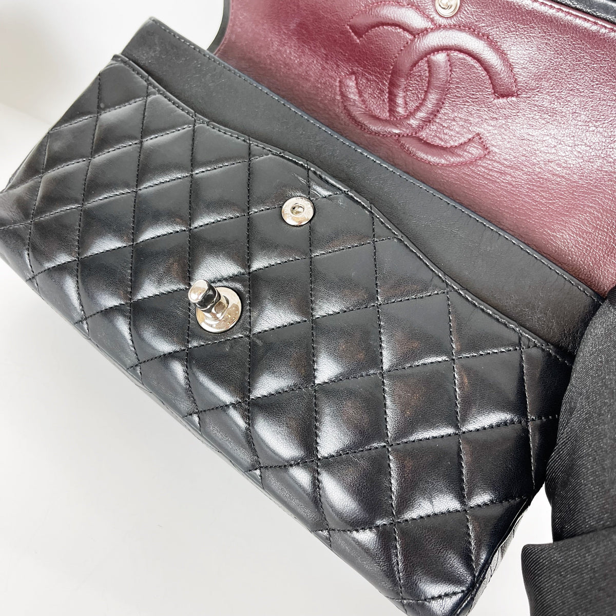 Classic Flap Medium Lambskin Black SHW
