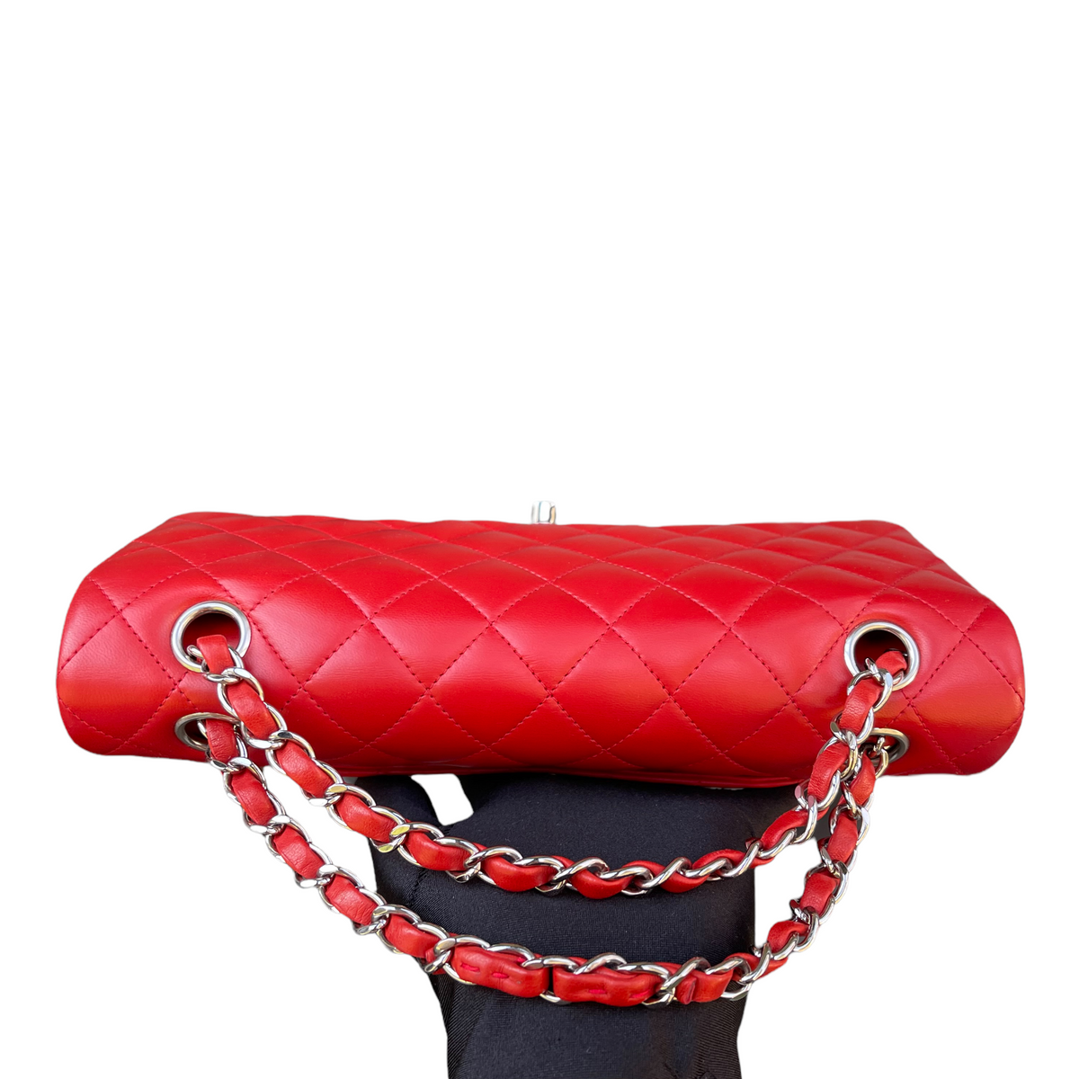 Classic Medium Flap Lambskin Flap Red SHW