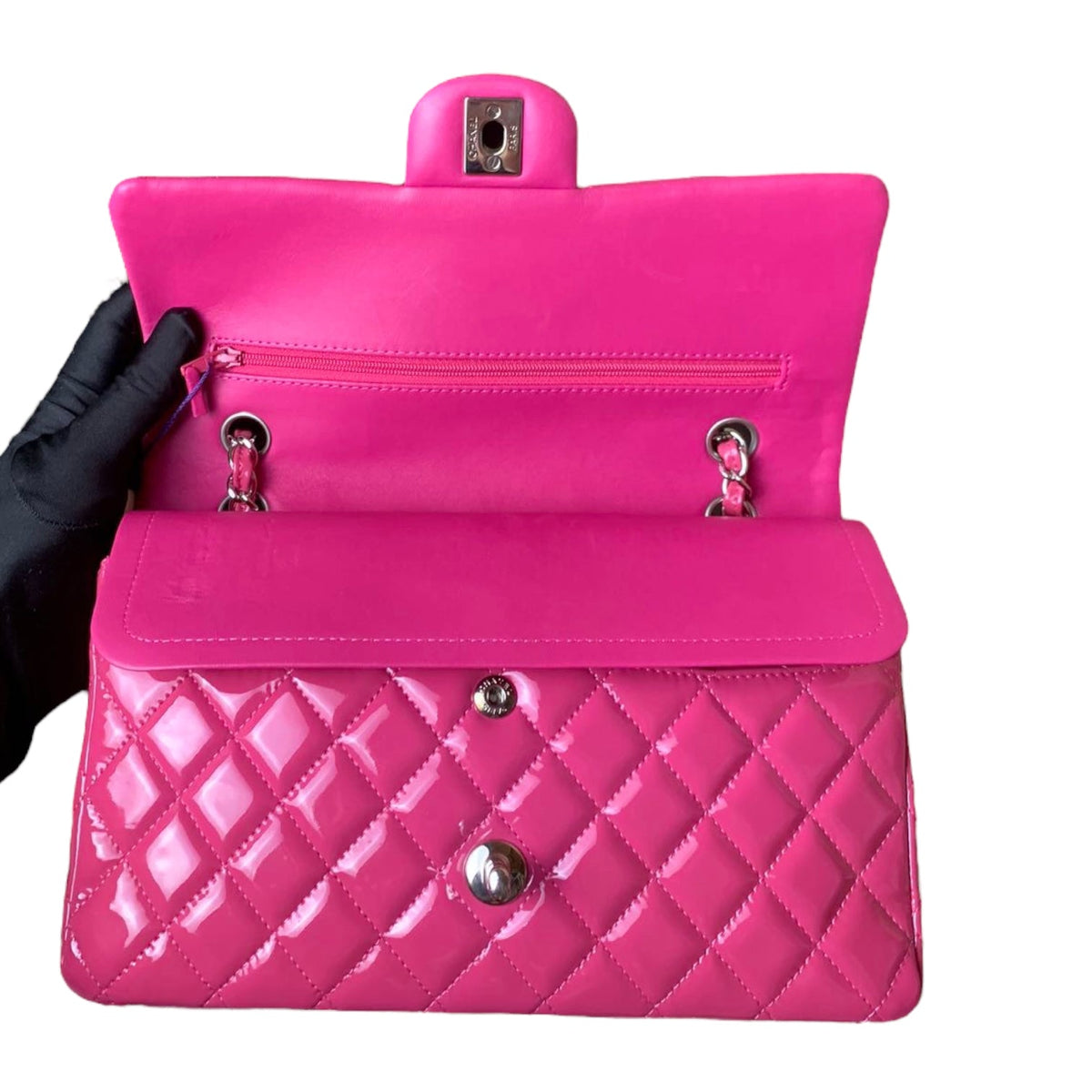 Classic Flap Medium Patent Quilted Pink SHW