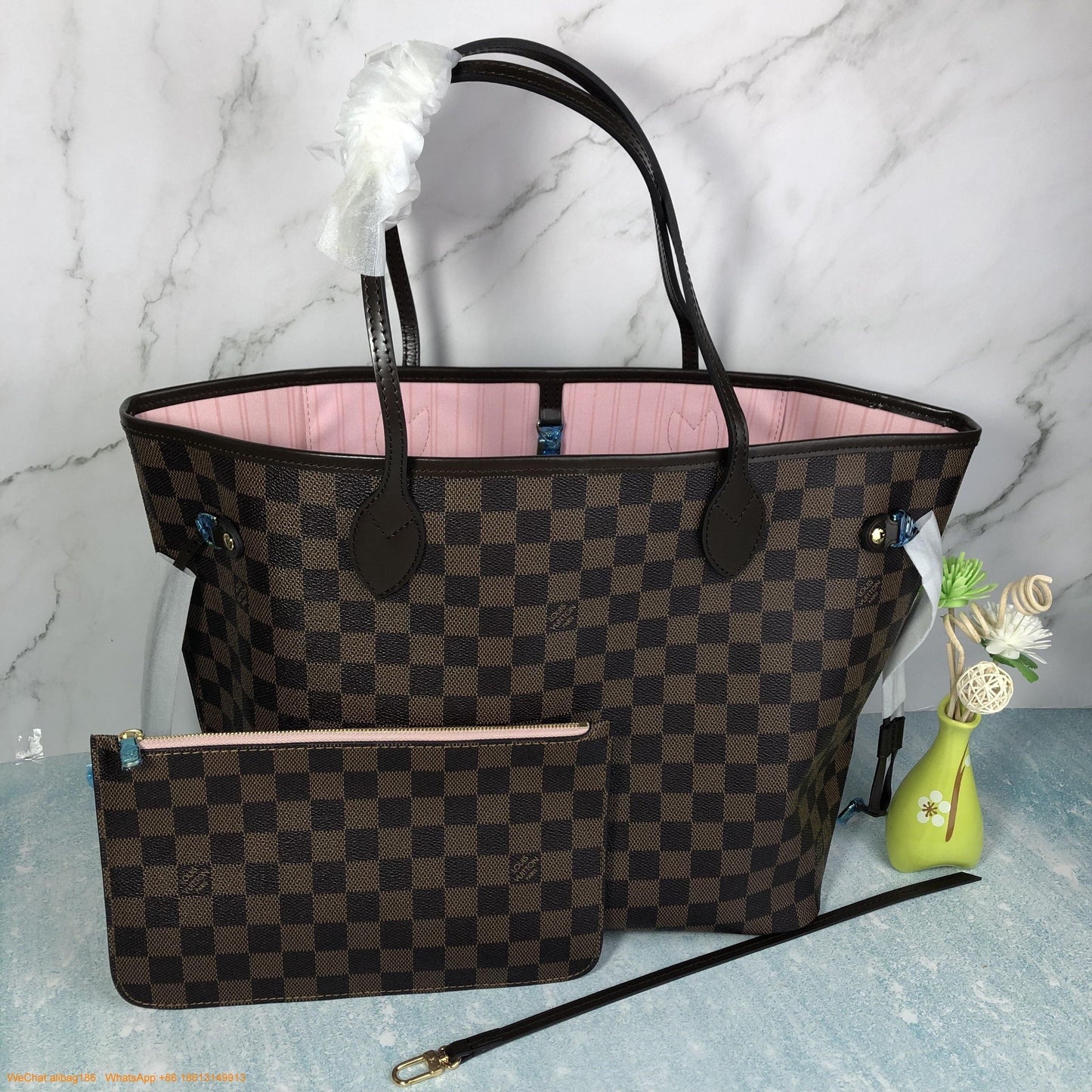 Louis Vuitton Neverfull MM Tote Bag