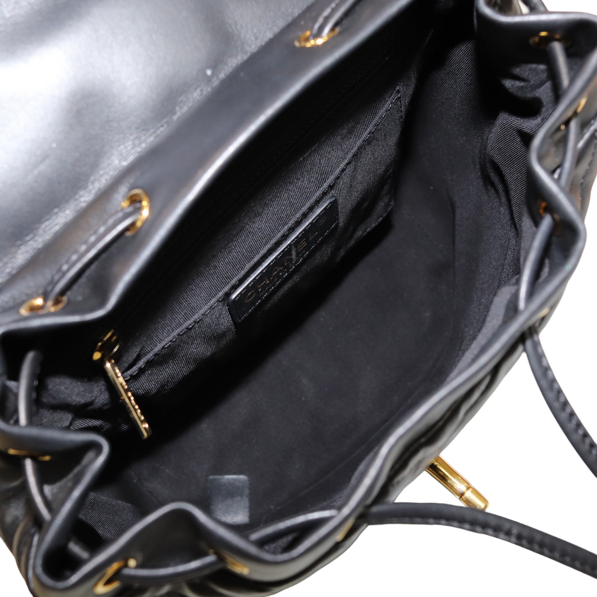 Small Chevron Urban Spirit Black GHW