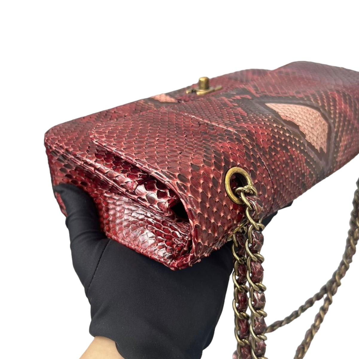 Classic Flap Medium Python Red GHW