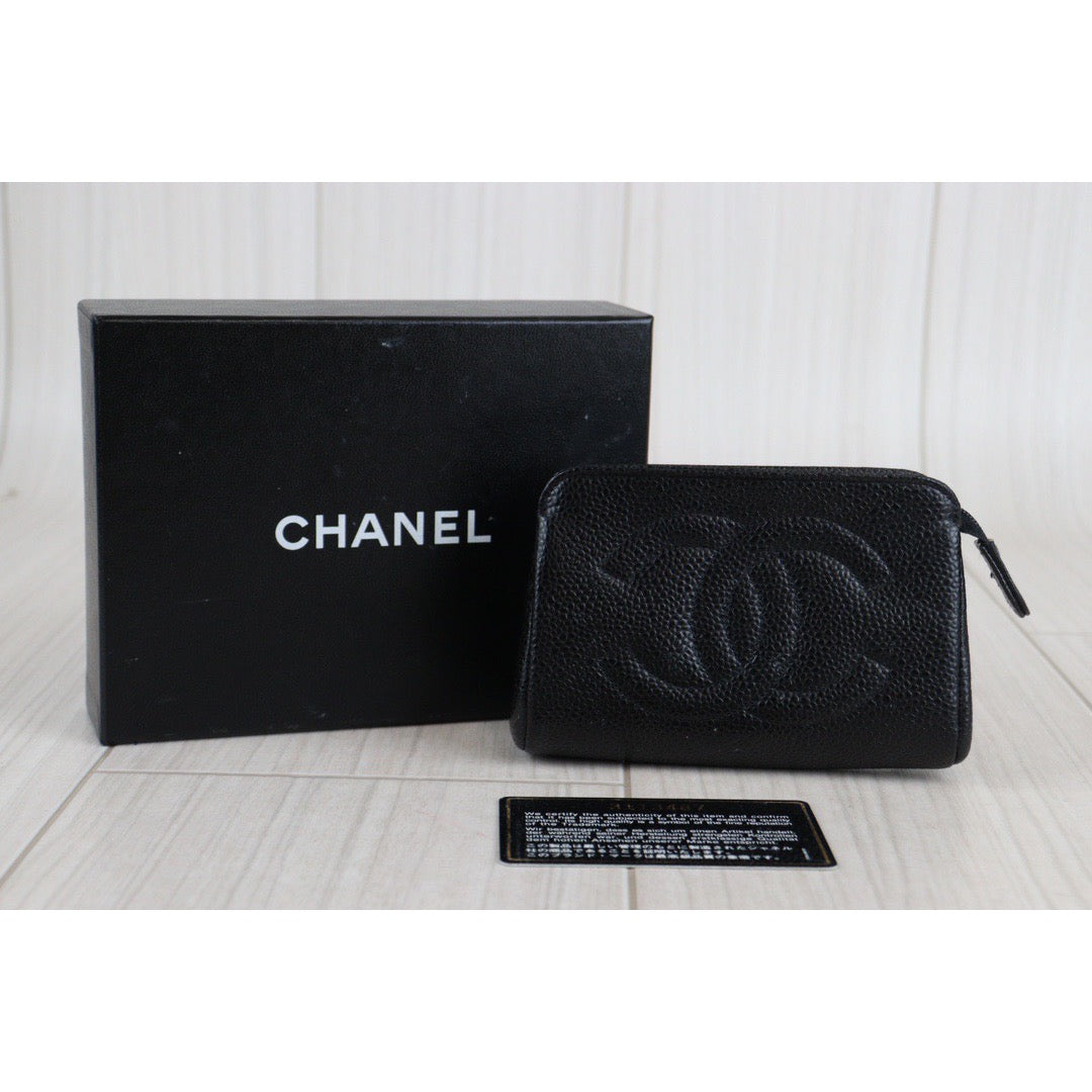 Rank AB ｜Chanel Caviar Skin Pouch｜V23070711