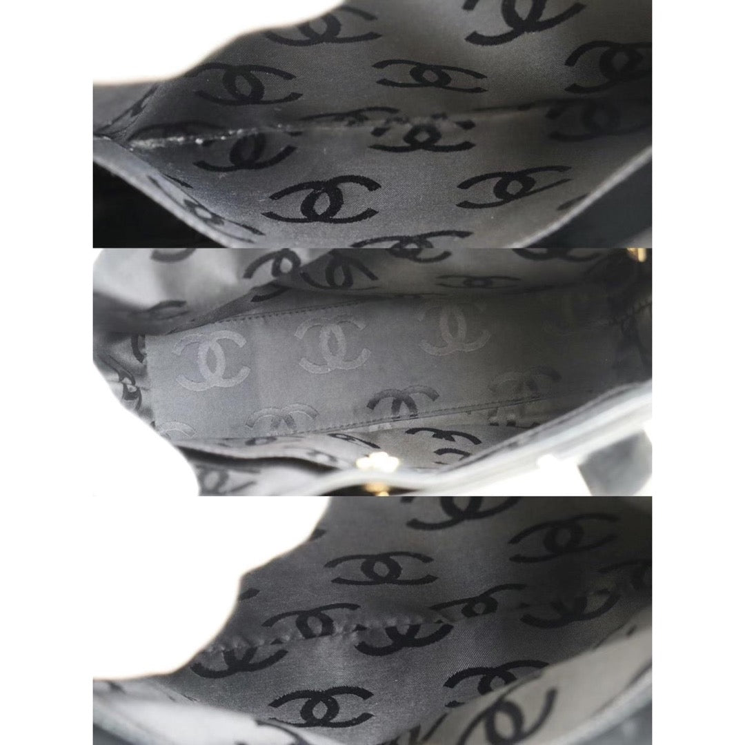 Rank A ｜Chanel Lamb Skin Wild Stitching Coco Mark Handbag ｜22102007