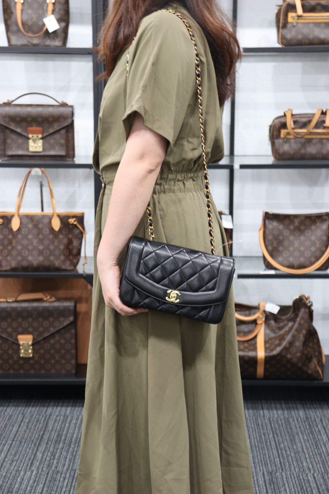 Rank A｜ CHANEL Matrasse Diana 22 Lamb Skin  Chain Bag ｜23052502