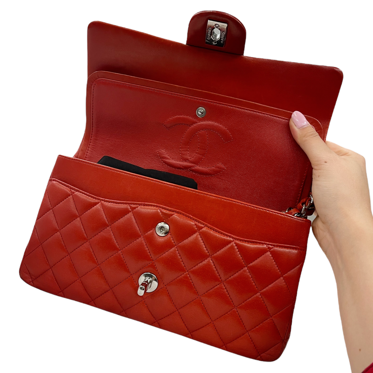 Classic Medium Lambskin Flap Red SHW