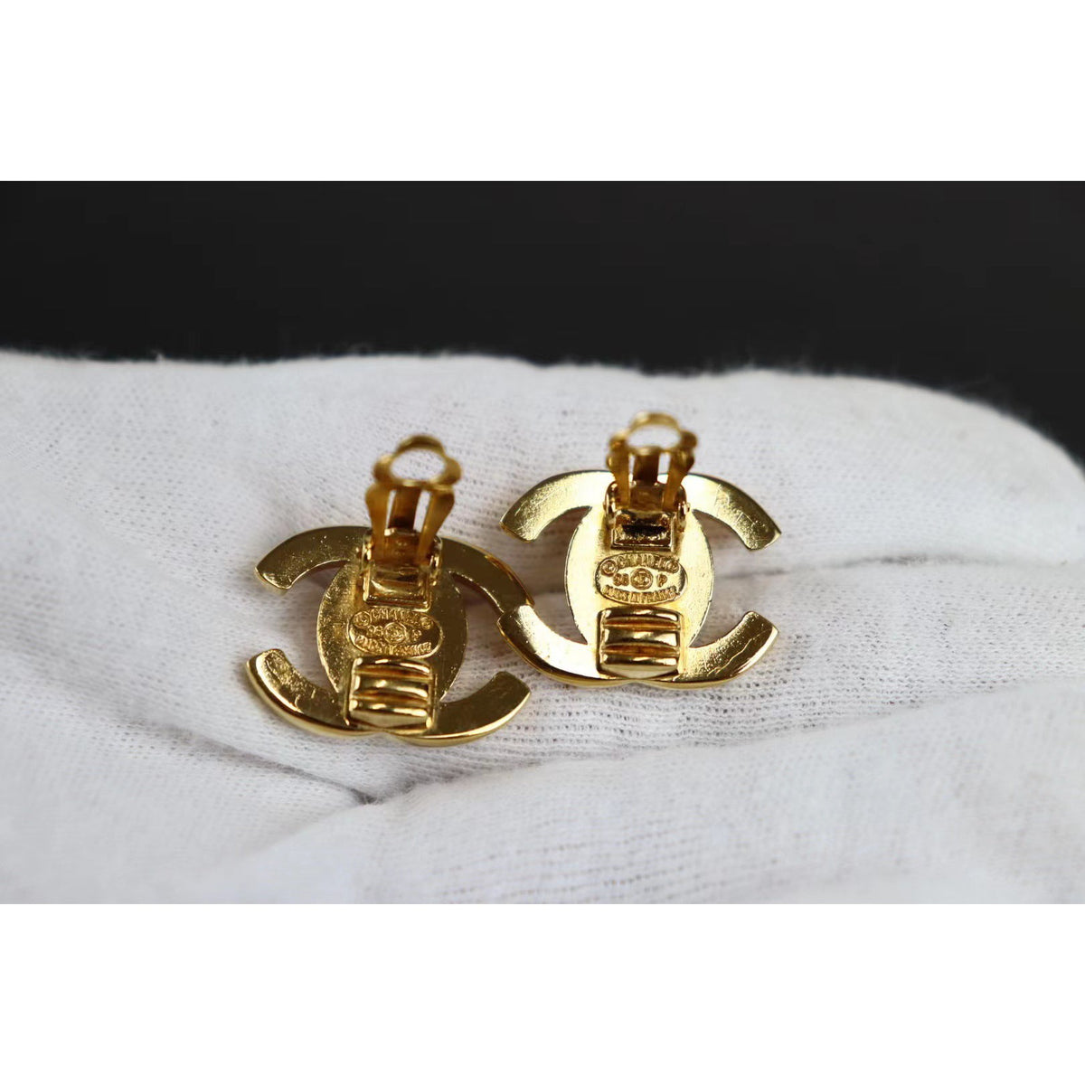 Rank SA ｜CHANEL Coco Mark Vintage Earrings ｜072706