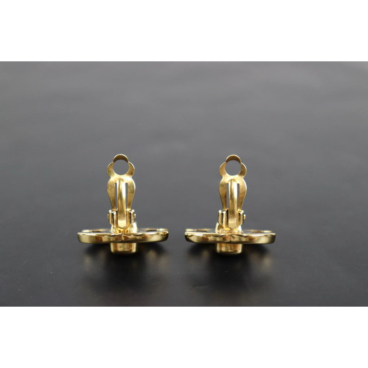 Rank SA ｜CHANEL Coco Mark Vintage Earrings ｜072706