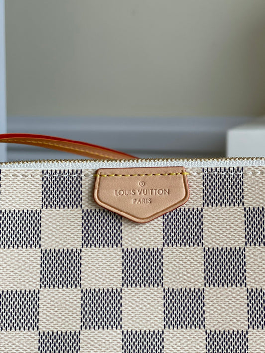 Louis Vuitton Double ZiP Pochette Bag