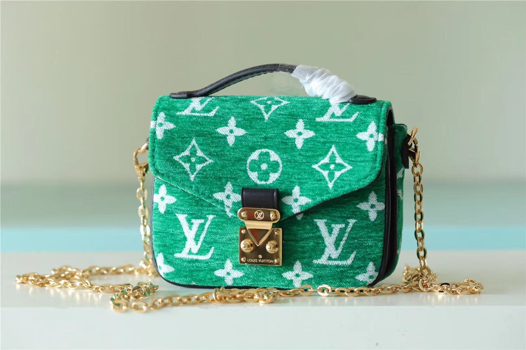 Louis Vuitton Micro Metis Bag