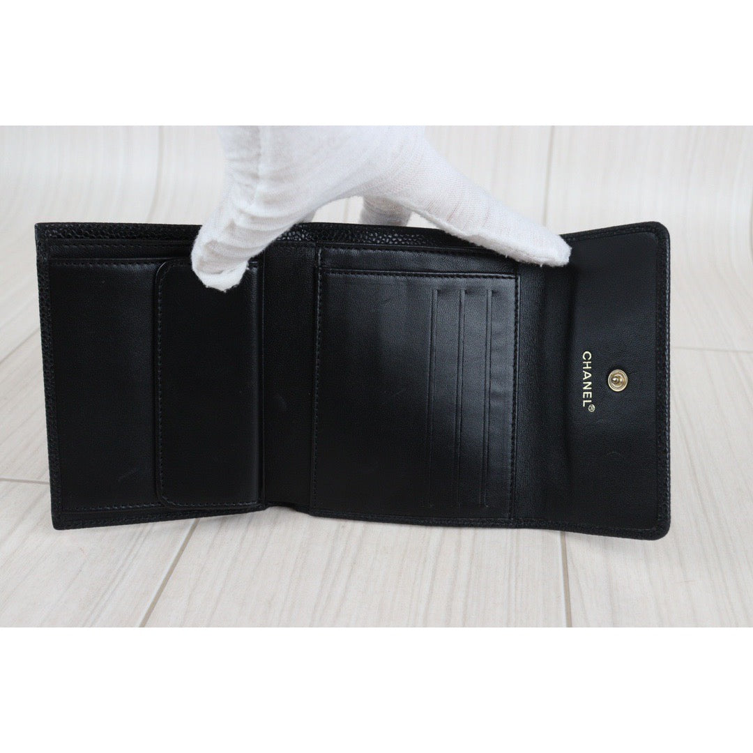 Rank A ｜Chanel Caviar Skin Black Wallet｜V23062615