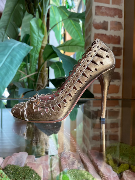 ALAIA Gold Metallic Laser Cut Leather Pumps SZ 37