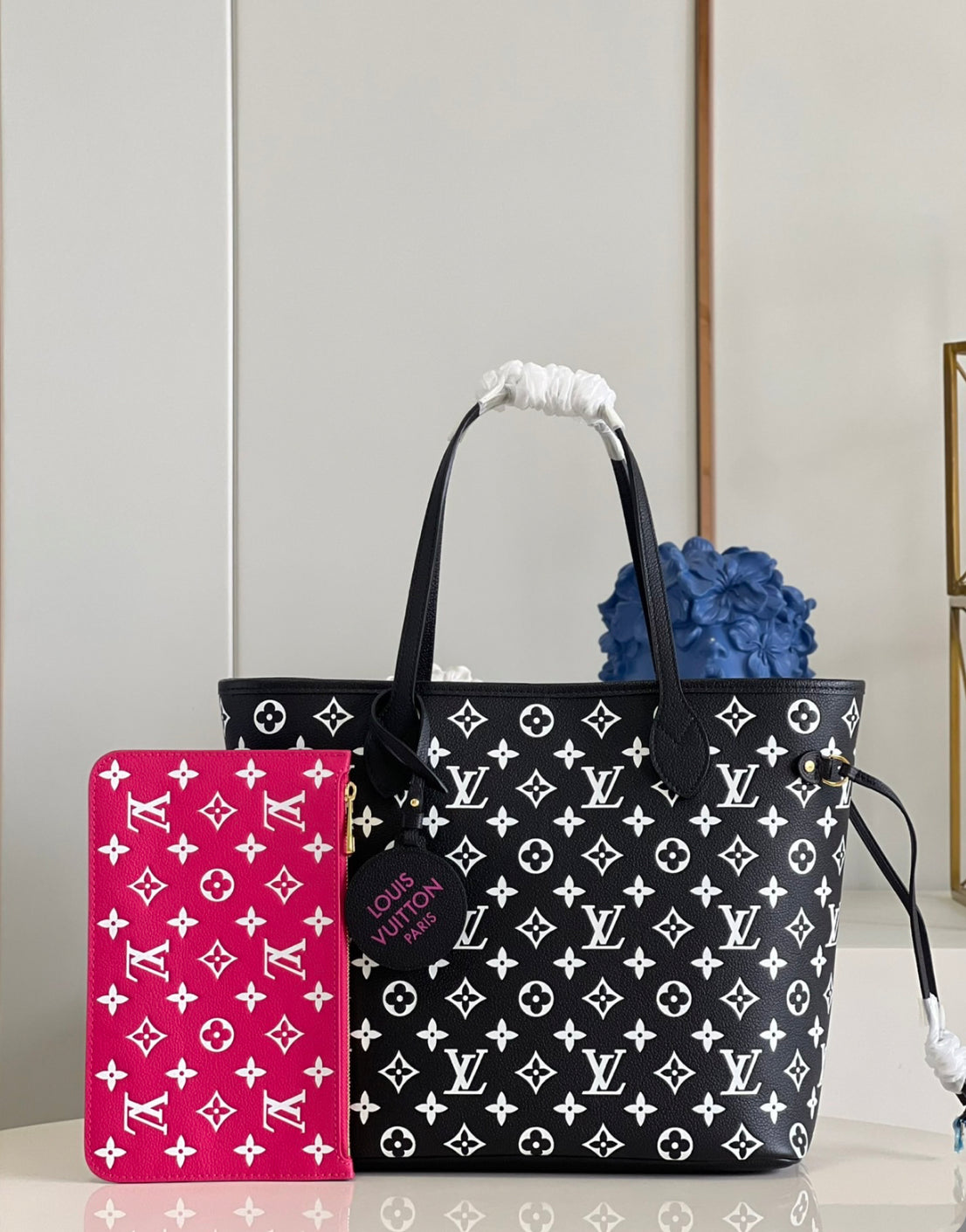 Louis Vuitton Neverfull MM  Tote Bag