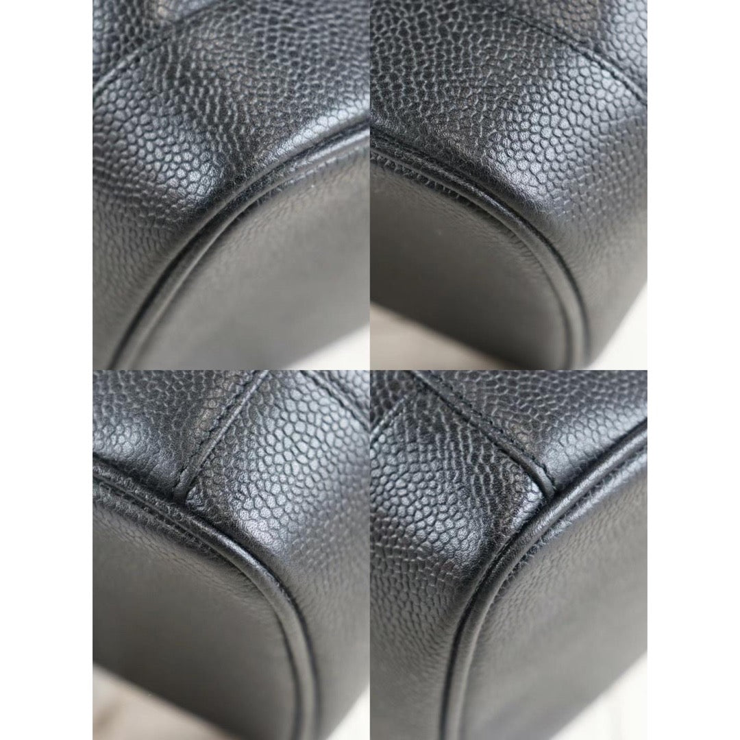 Rank A ｜ CHANEL Caviar Skin Vanity Handbag ｜22111405