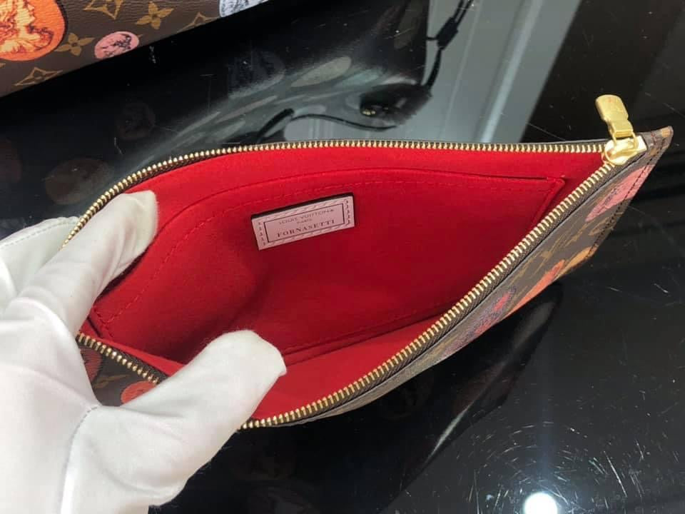 Louis Vuitton Neverfull MM bag