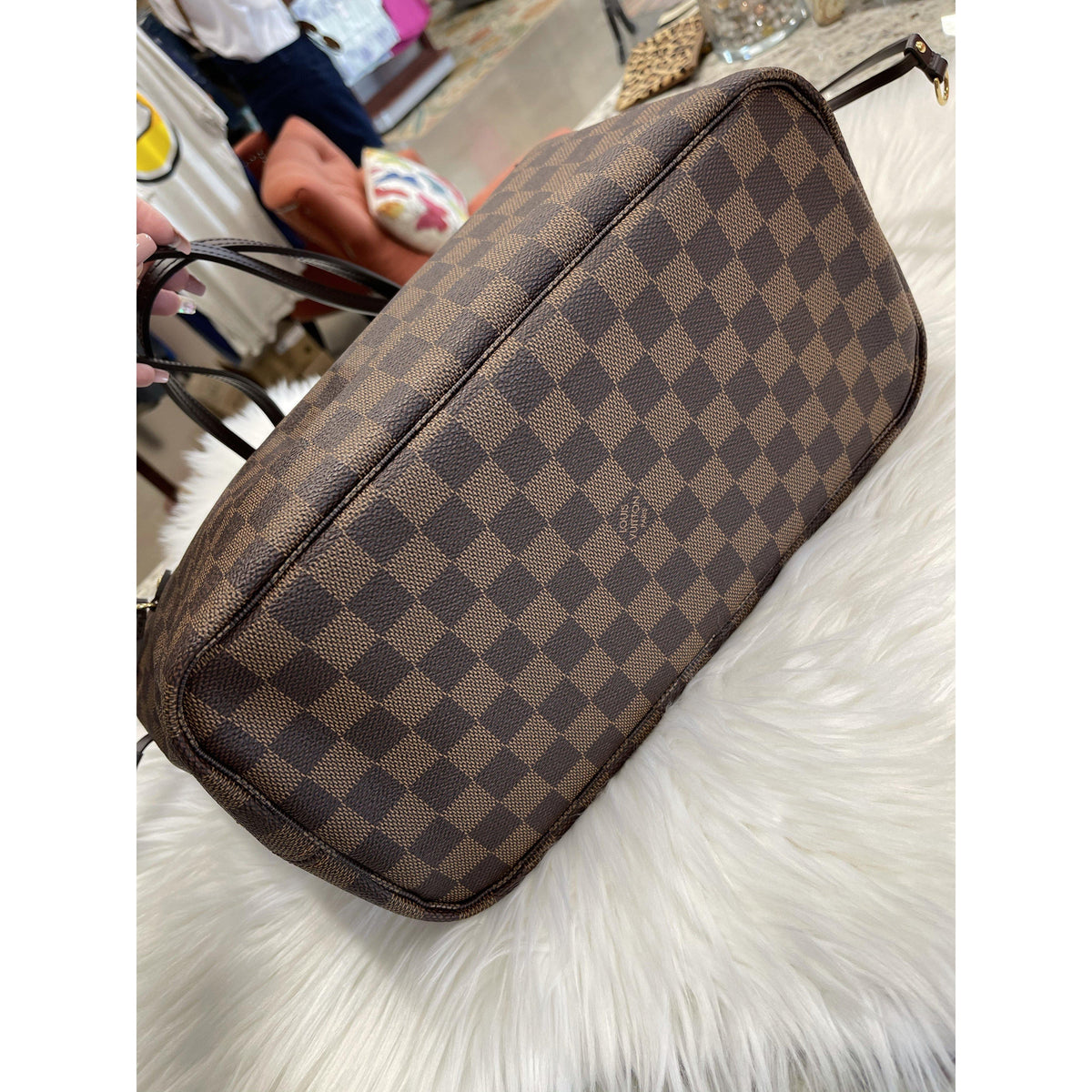 Louis Vuitton Neverfull MM in Damier Ebene Rose Ballerine