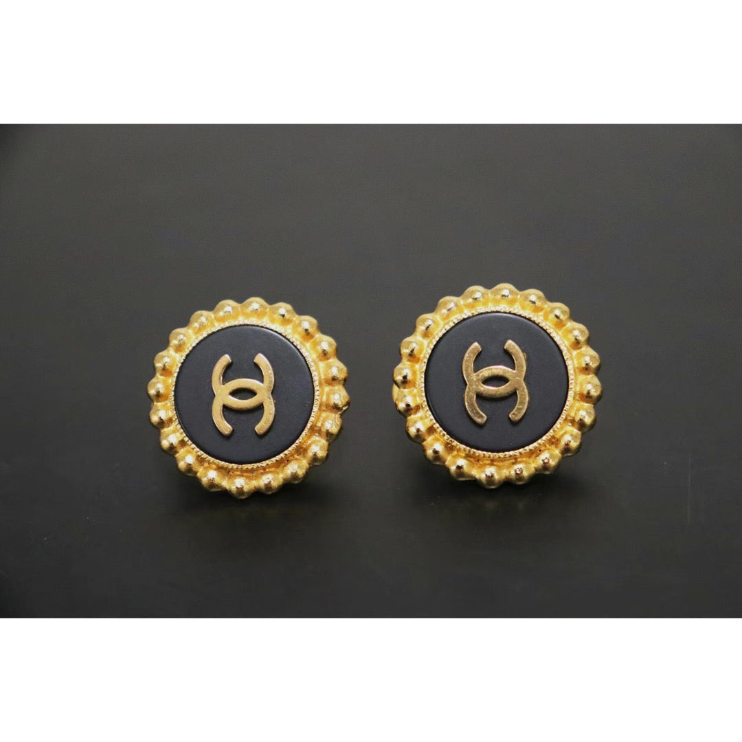 Rank SA ｜CHANEL Vintage Earrings ｜22110908