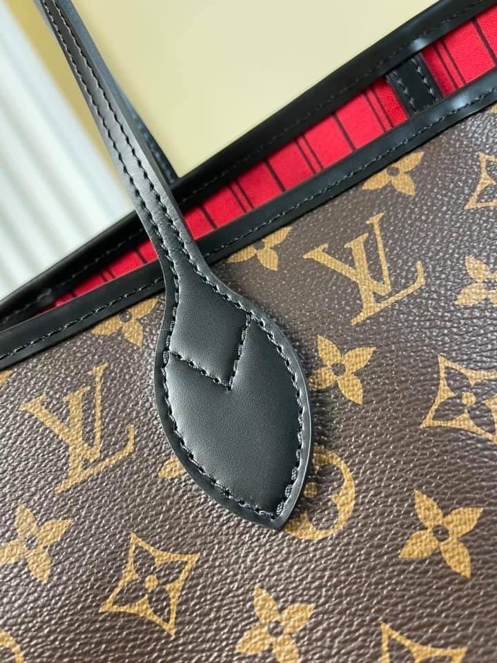 Louis Vuitton Neverfull MM Tote Bag