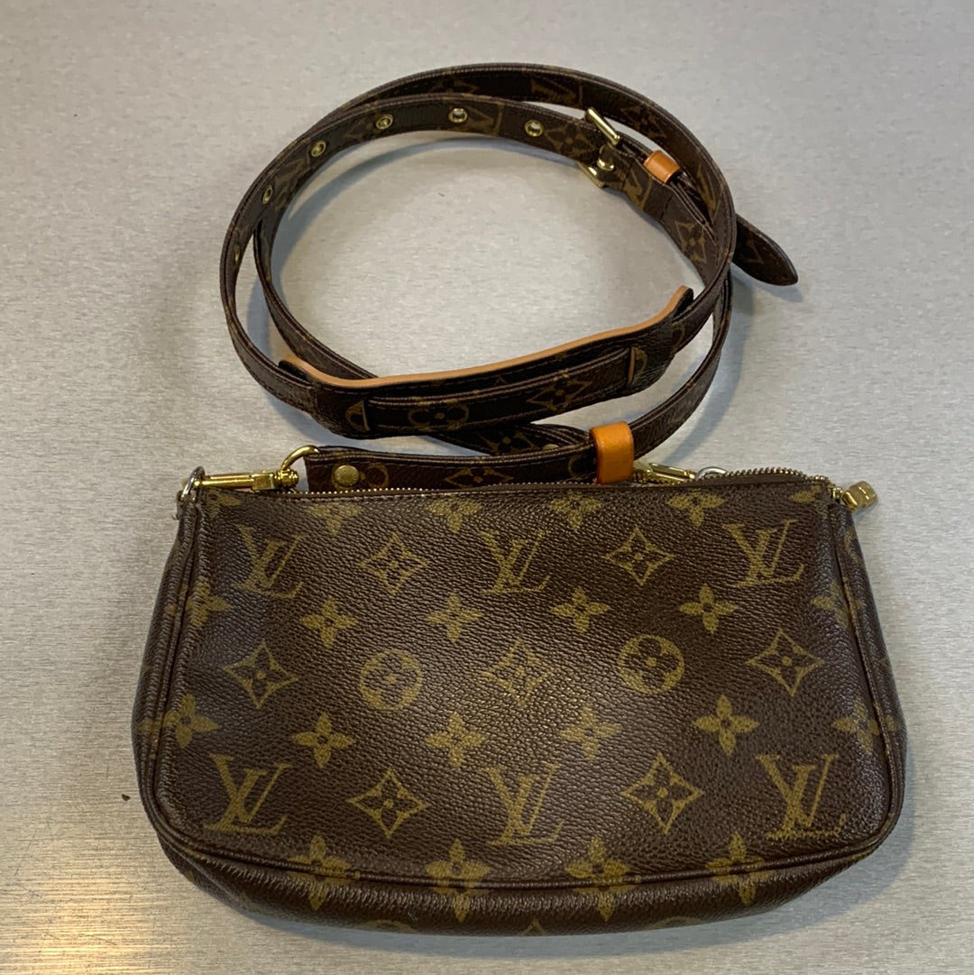 Louis Vuitton Monogram Pochette