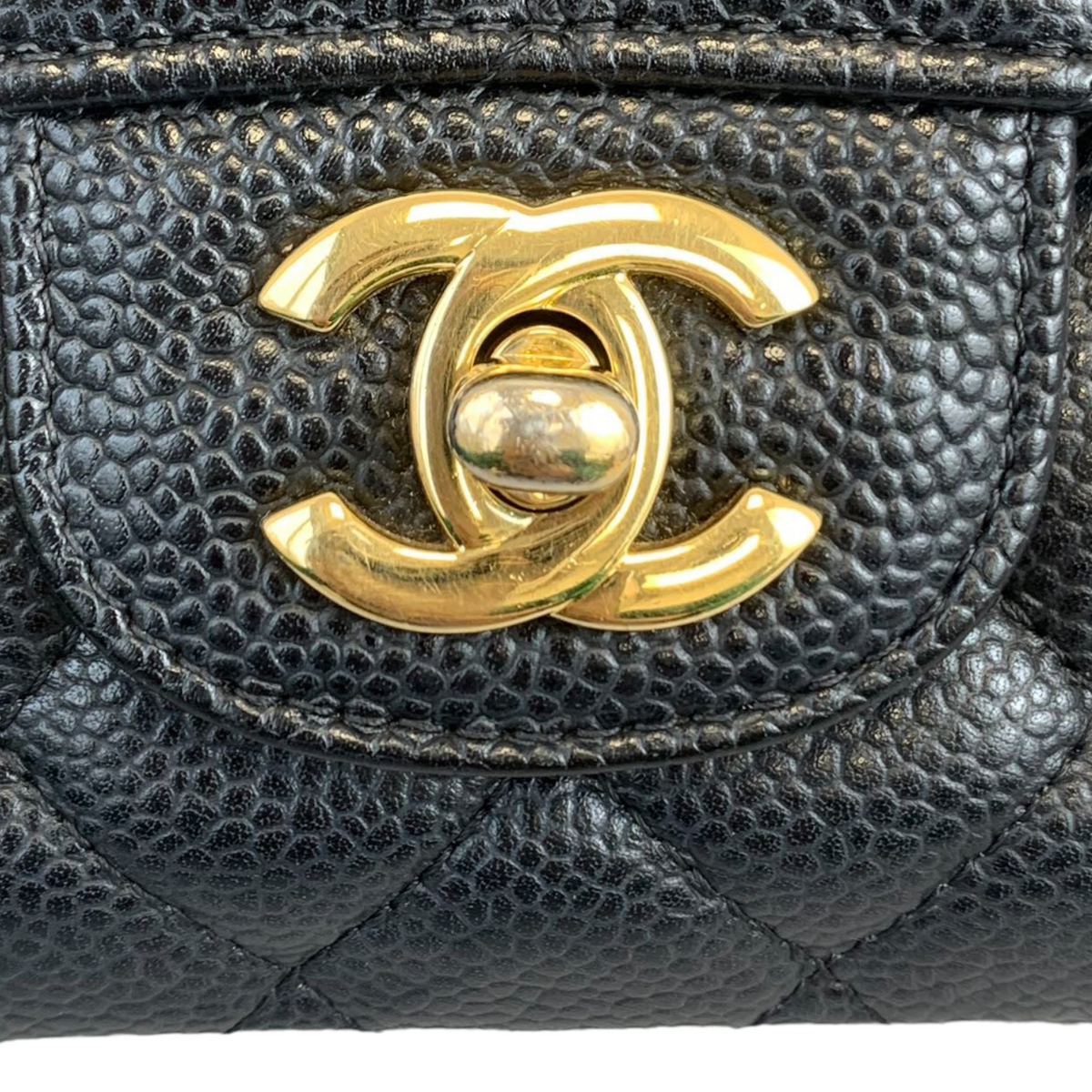 Classic Flap Caviar Medium Black GHW