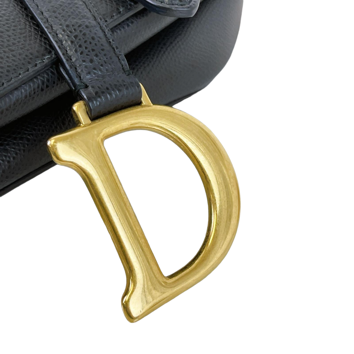 Medium Saddle Calfskin Black GHW