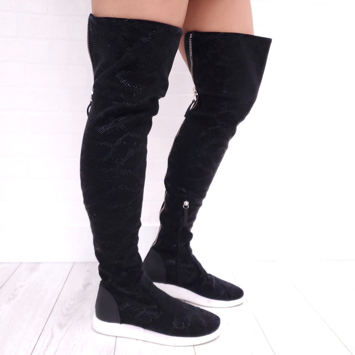 GIUSEPPE ZANOTTI TEXTURED RUNNING SHOE BOOTIES ($1195) - SIZE 39