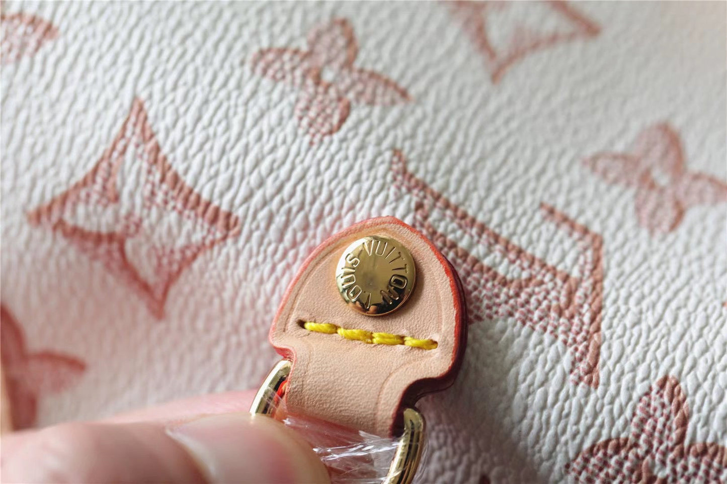 Louis Vuitton Neverfull MM Tote Bag