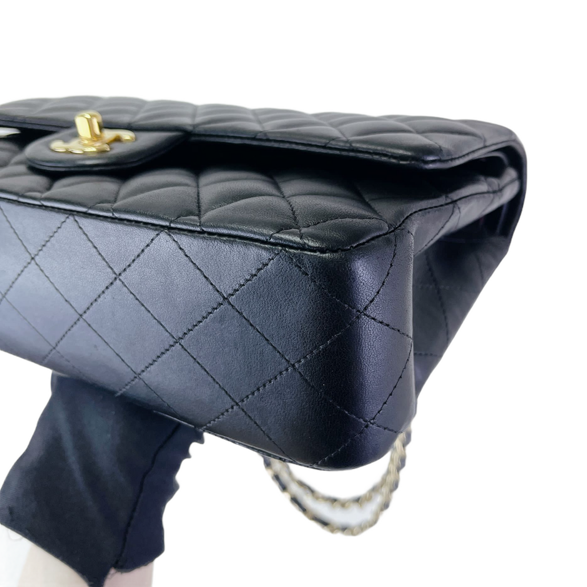 Classic Flap Medium Lambskin Black GHW