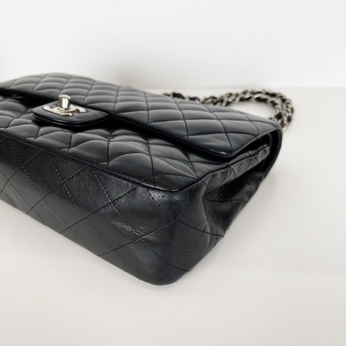 Classic Flap Medium Lambskin Black SHW