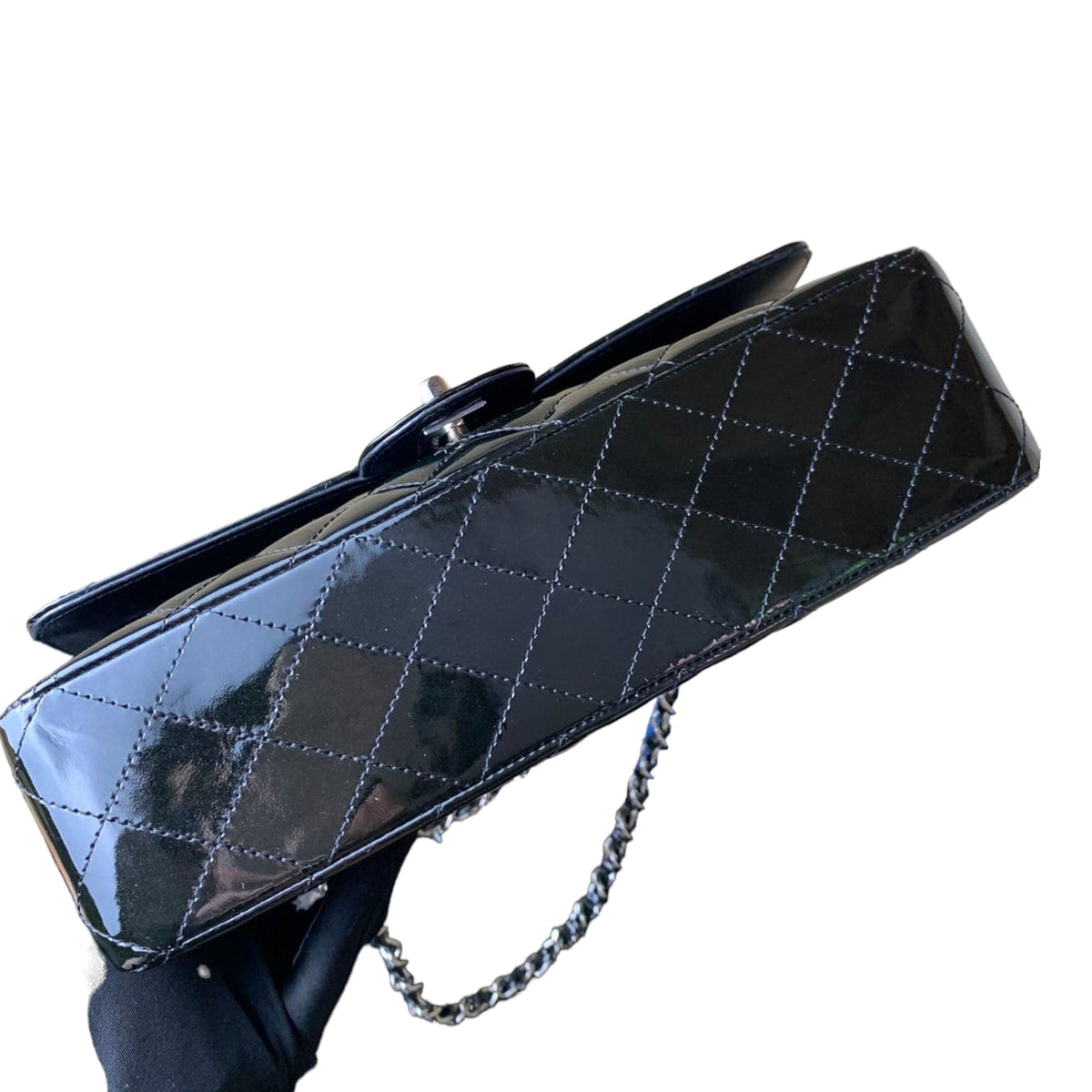 Medium Classic Flap Patent Black SHW
