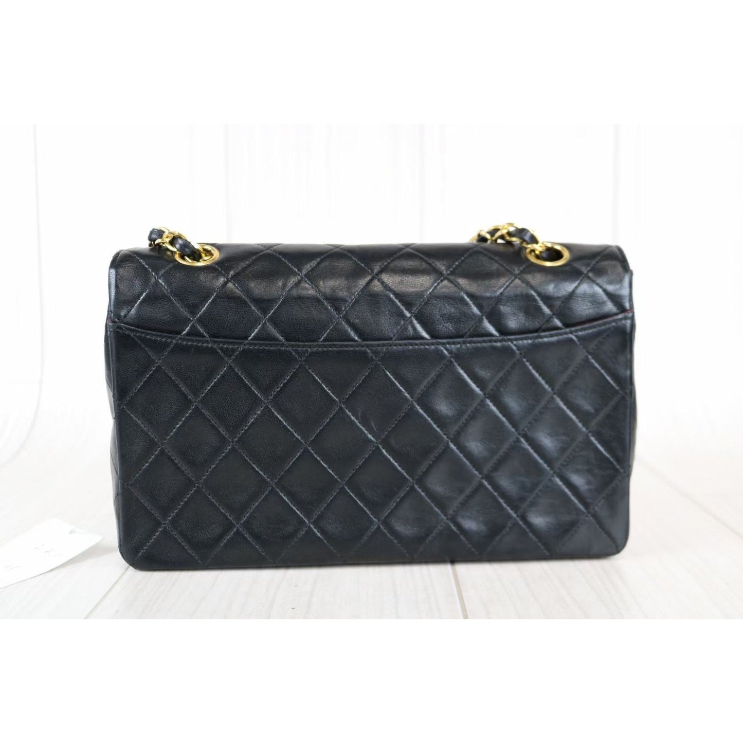 Rank AB ｜ CHANEL CF Shoulder Bag ｜051024