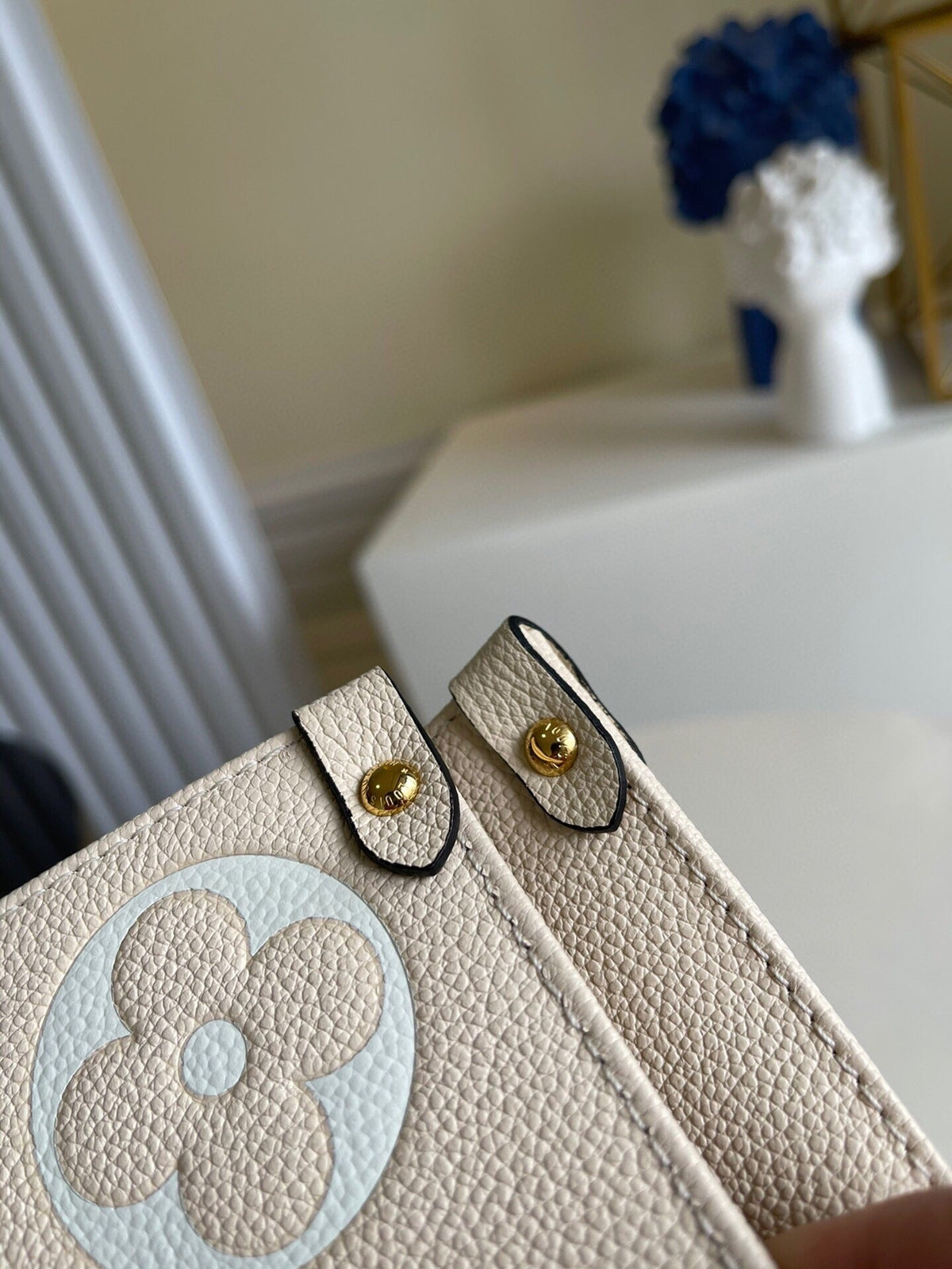 Louis Vuitton OnTheGo MM Bag