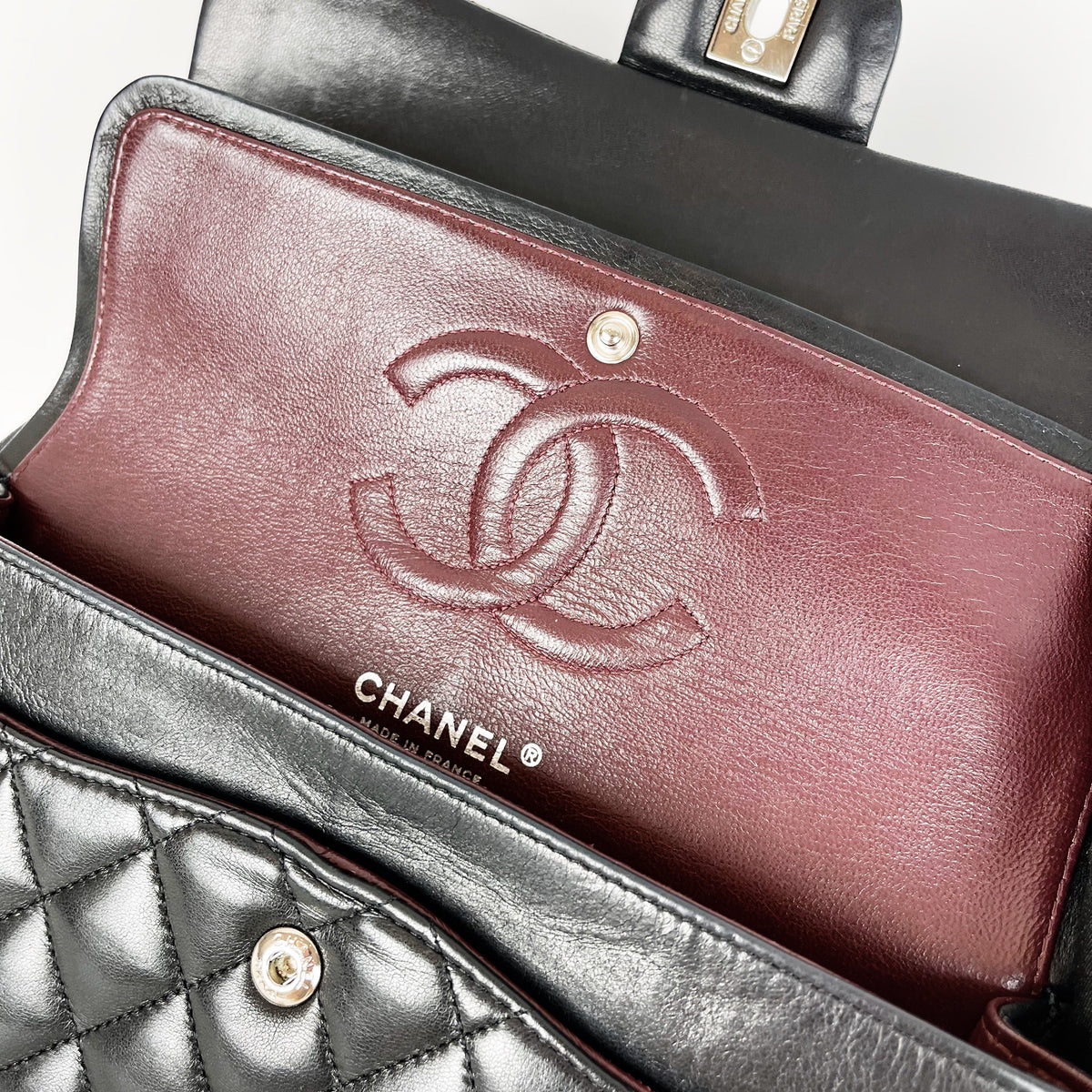Classic Flap Medium Lambskin Black SHW
