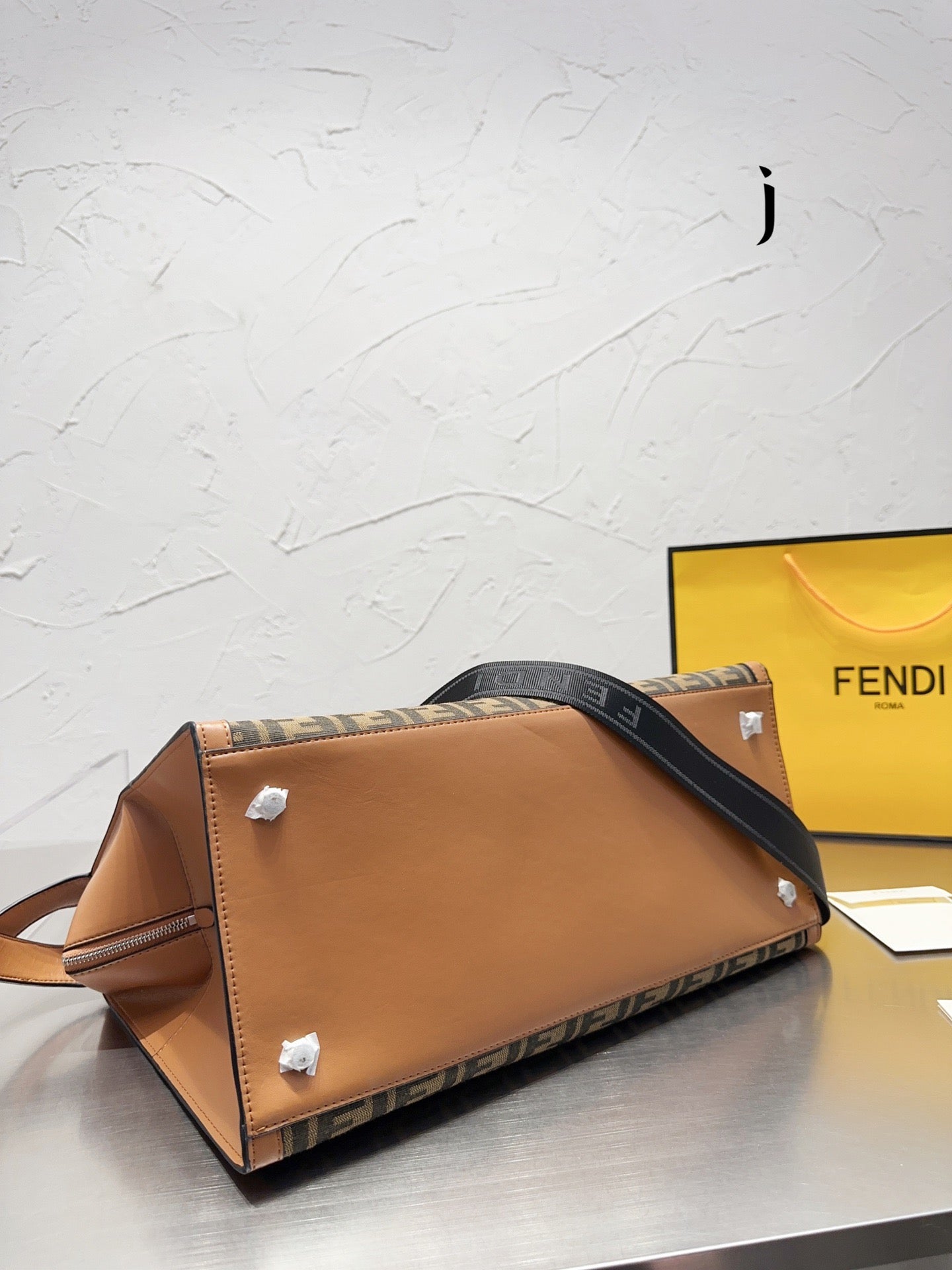 FF146 X-TOTE Bag / 15.7x10.2x5.9inch