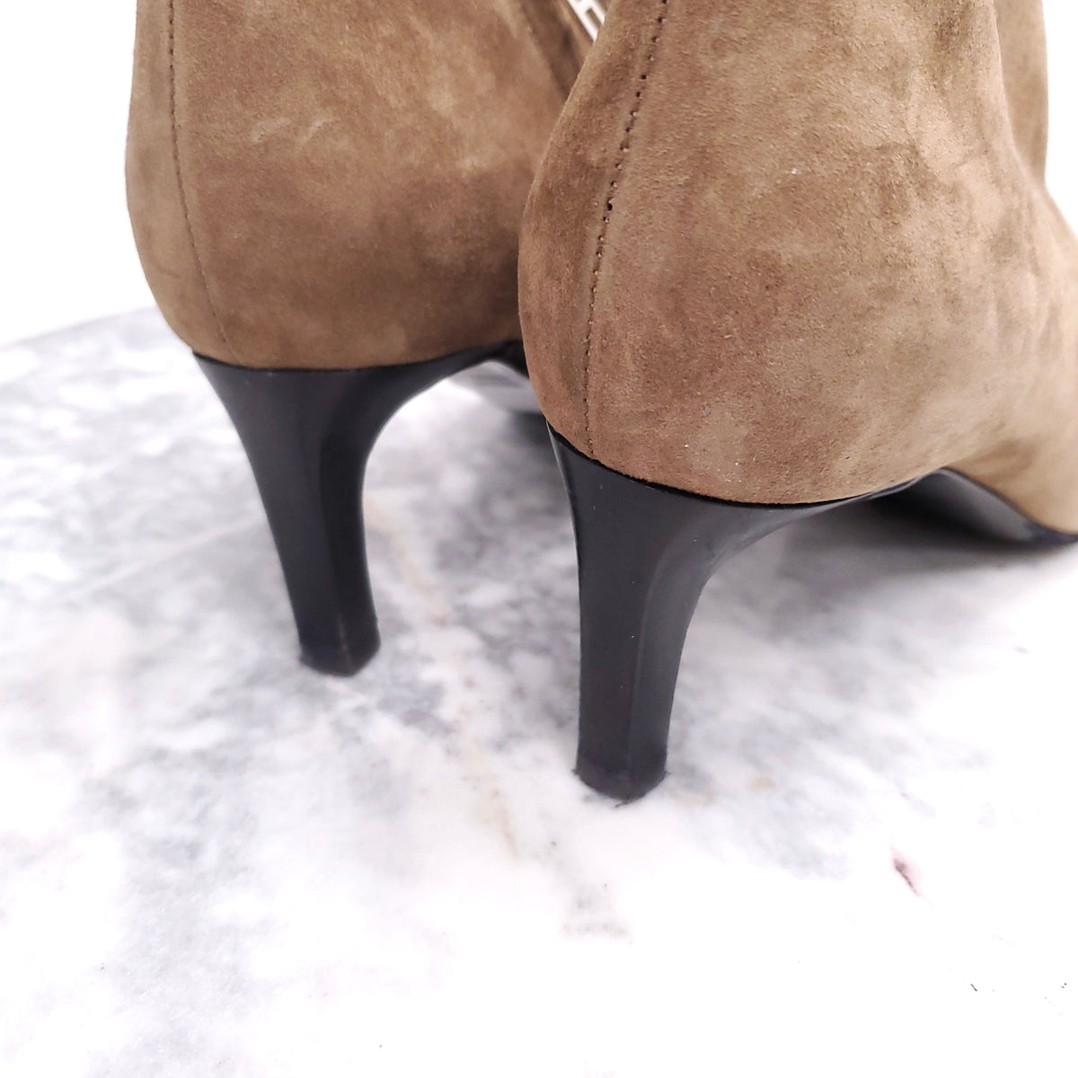 HERMÈS BROWN SUEDE KITTEN HEEL BOOTS - SIZE 37.5