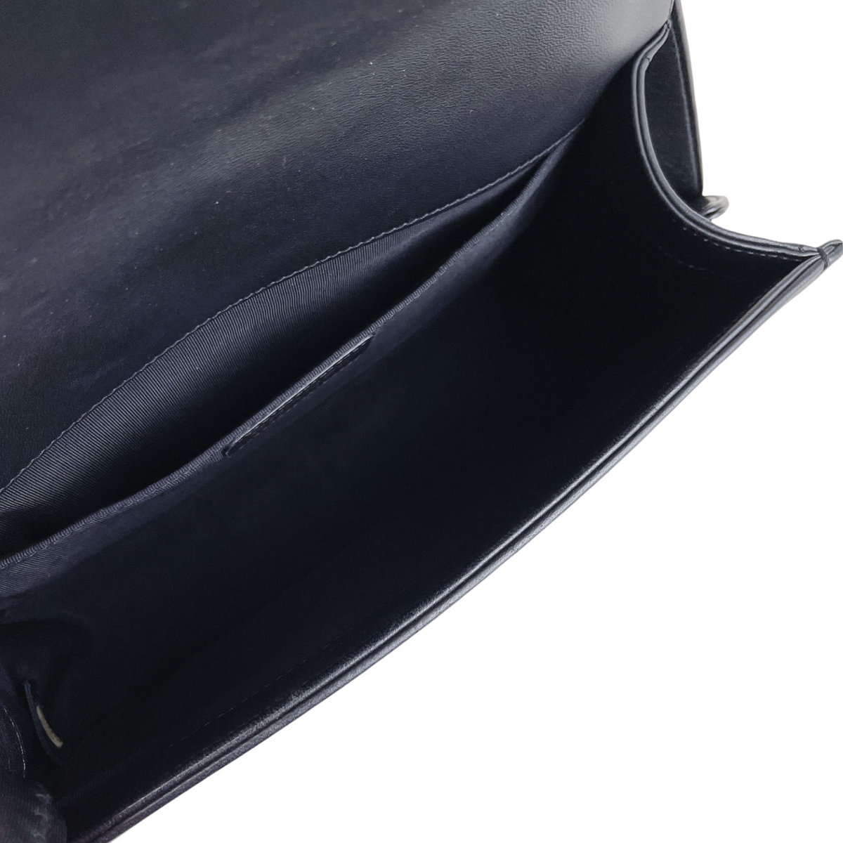 Boy Old Medium Calfskin Black GHW