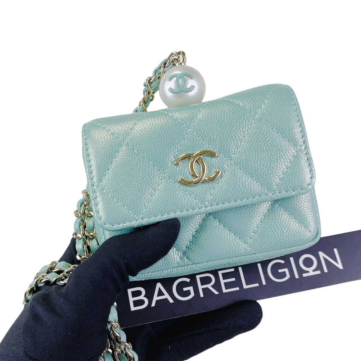 Caviar Quilted Pearl  Holder Caviar Blue GHW
