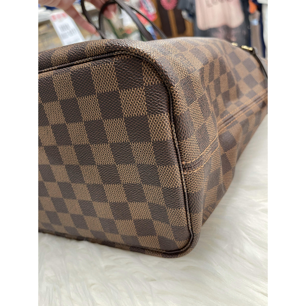 Louis Vuitton Neverfull MM in Damier Ebene Rose Ballerine