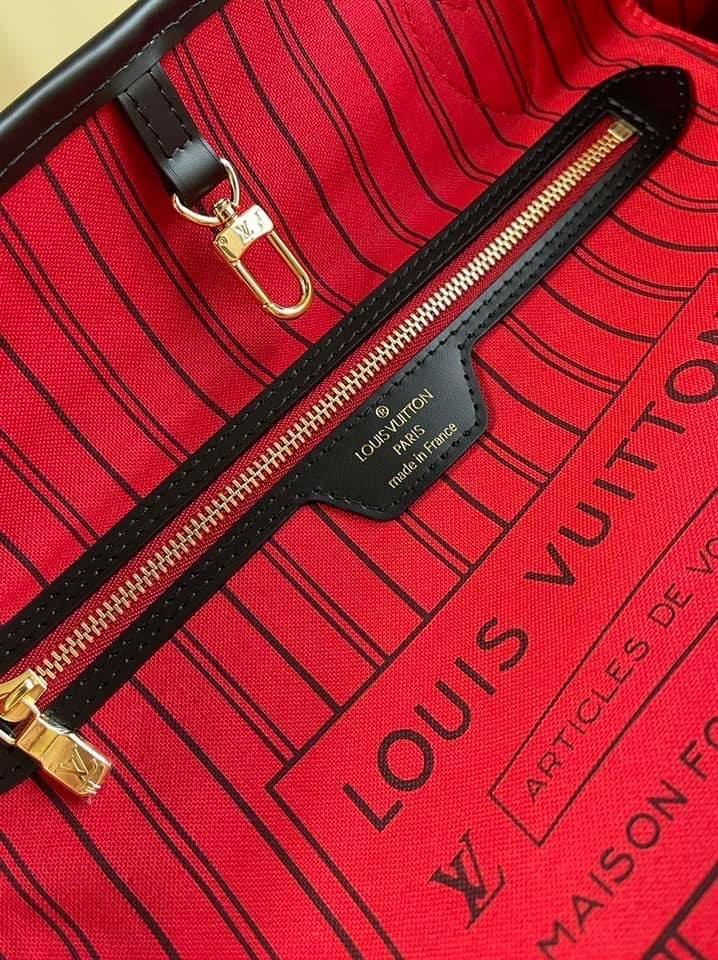 Louis Vuitton Neverfull MM Tote Bag