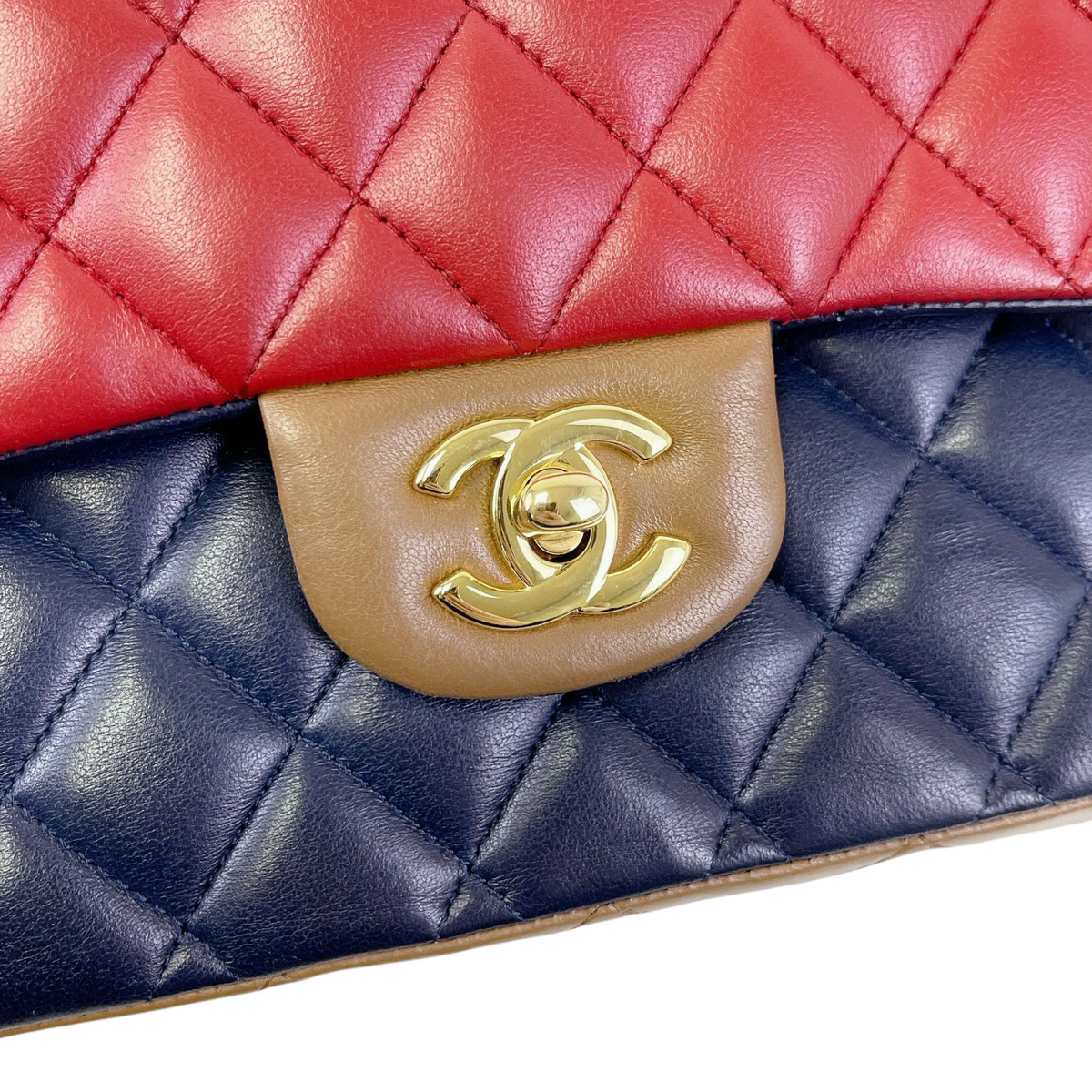 Classic Flap Medium Tri Coloured GHW