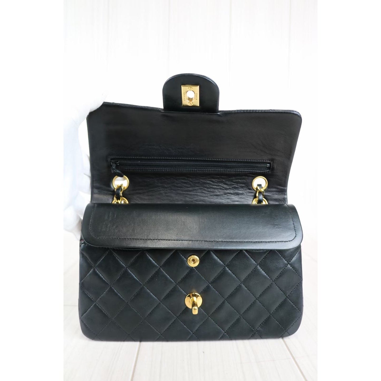 Rank A ｜ CHANEL CF Shoulder Bag ｜041212