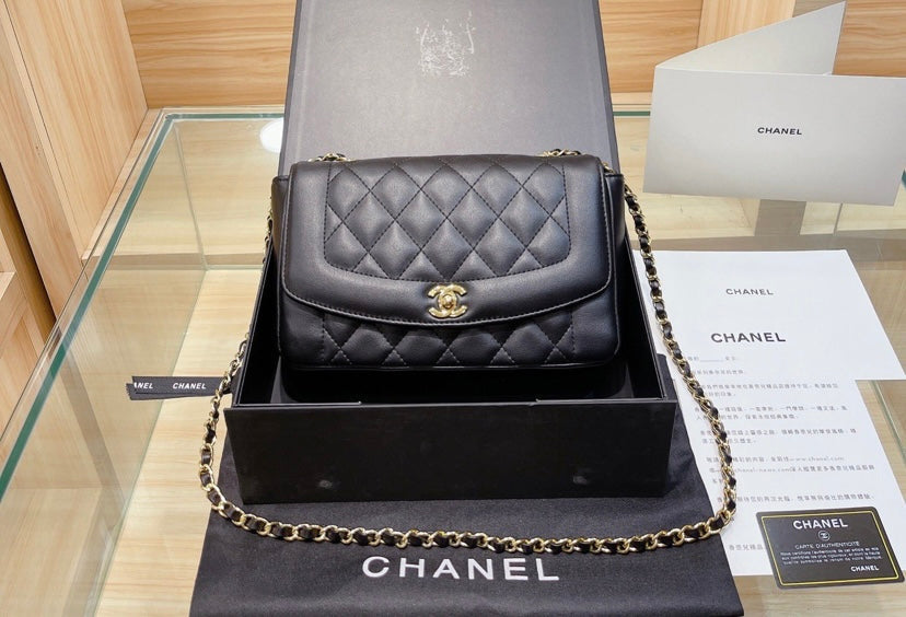 Chanel Ladies handbag