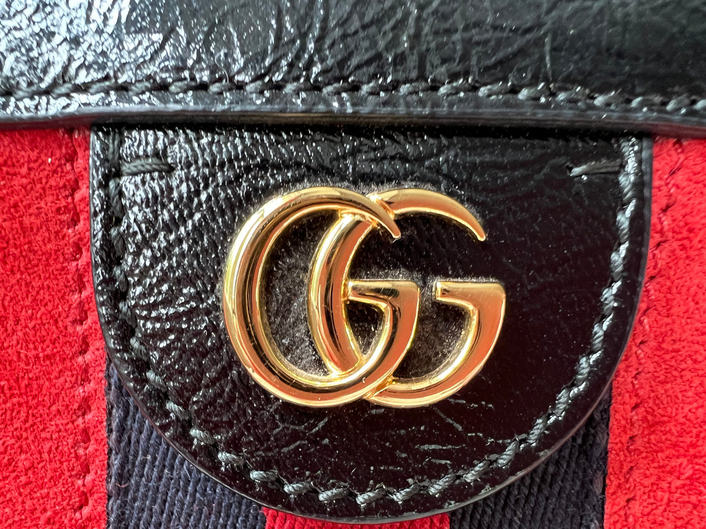 Gucci Red Suede and Black Leather Ophidia Shoulder Bag