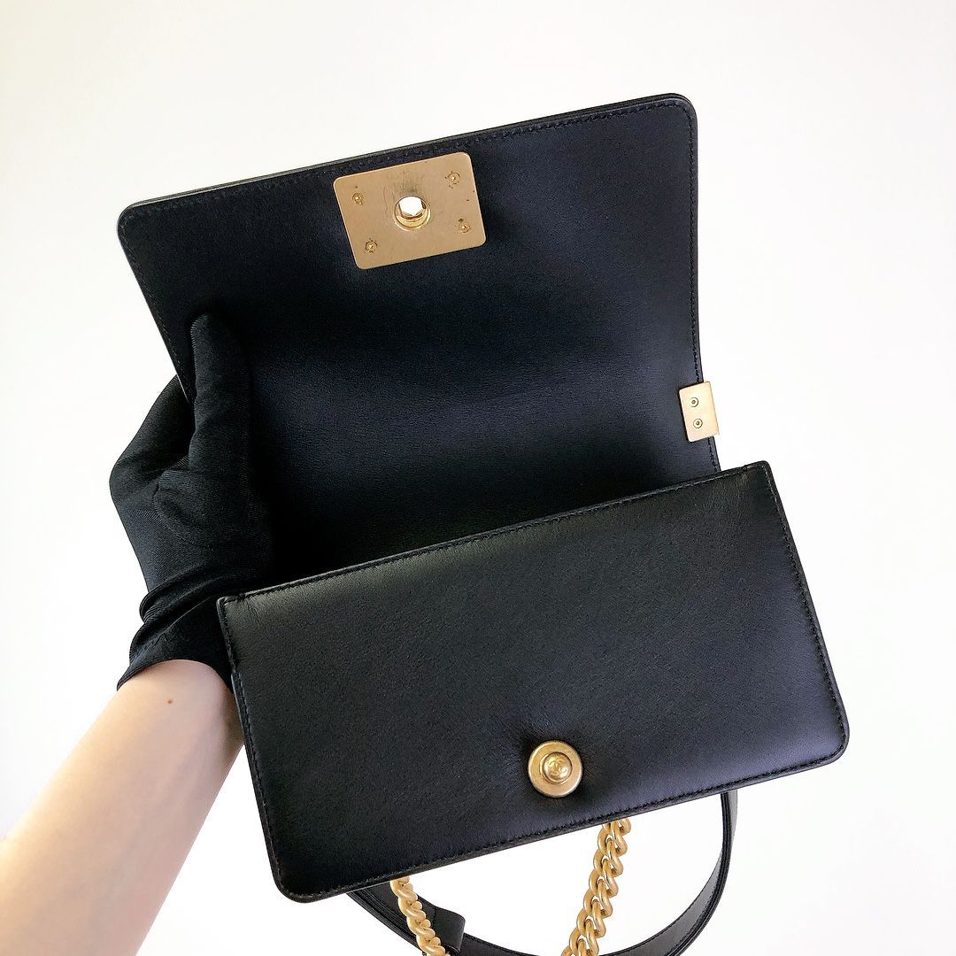 Small Boy Bag Caviar Calfskin Black GHW
