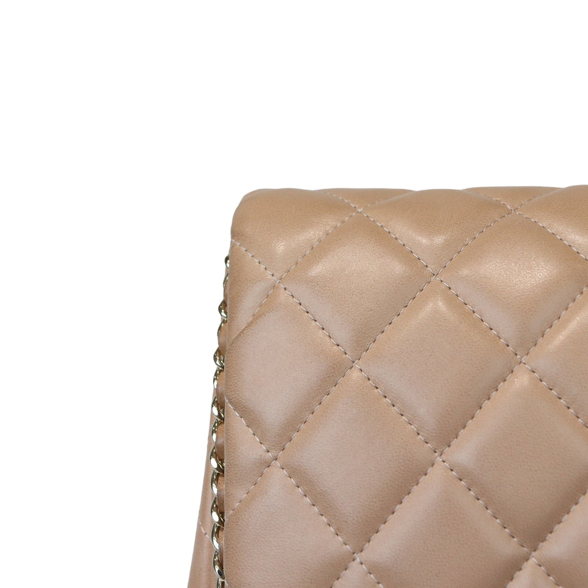 Timeless Clutch in Lambskin Leather Caramel LGHW