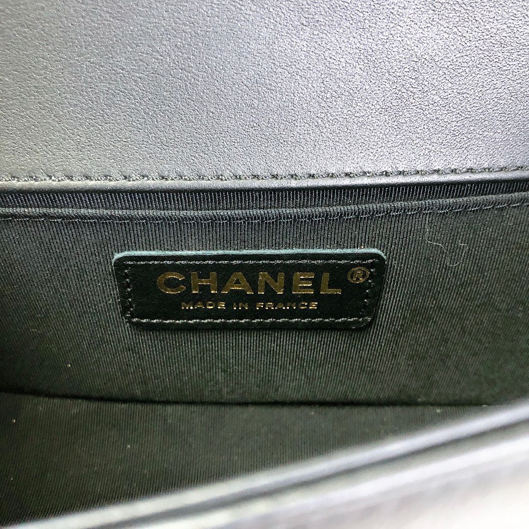 Small Boy Bag Caviar Calfskin Black GHW