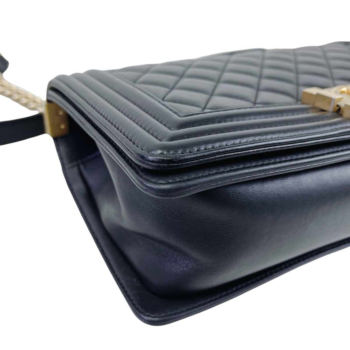 Boy Old Medium Calfskin Black GHW